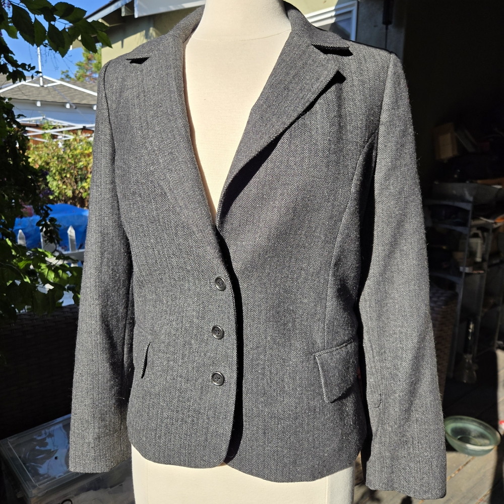 Tart Collections Gray Herringbone Peplum Blazer – Women’s Size Large